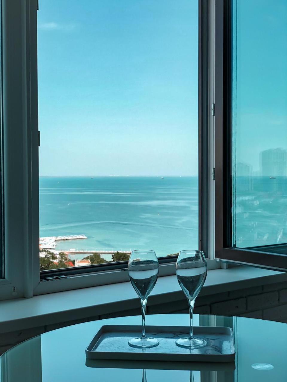 M&P Vip Appartments In Arkadia Odessa Bilik gambar